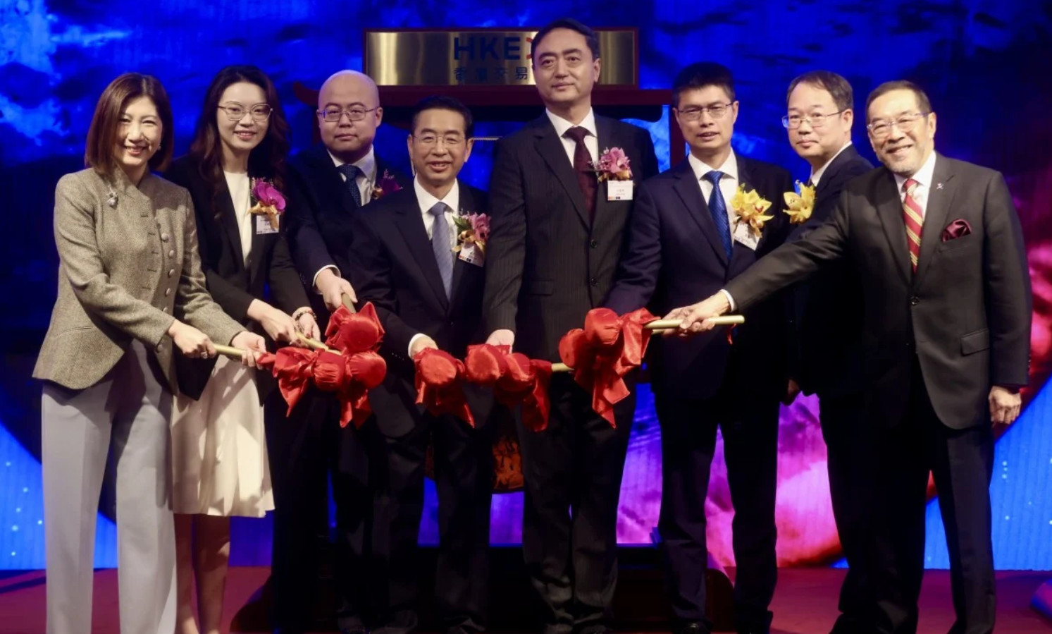 MiniMax IPO Soars with Record-Breaking Debut on Hong Kong Stock Exchange